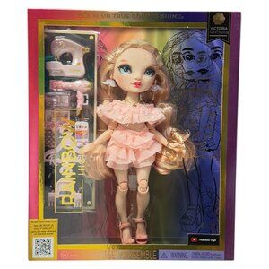 Rainbow High Victoria Whitman Pastel Pink Doll Freckles Fashion Doll New